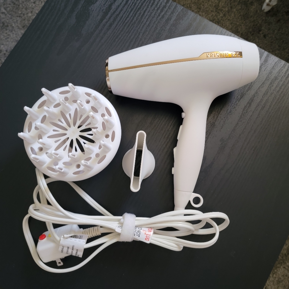 Hairdryer